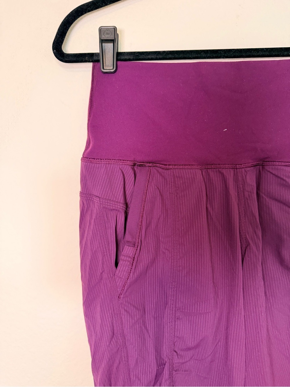 lululemon Studio Crop II Pants Size 6 Maroon Unlined Jogger - Picture 8 of 11